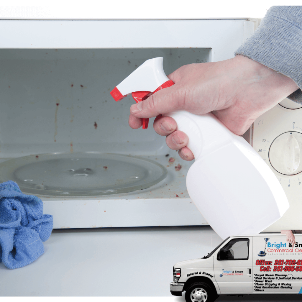 clean a microwave with vinegar